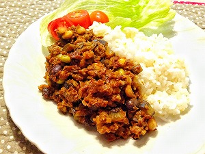 沖キスミンチのキーマカレー風